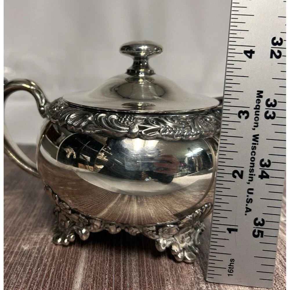 VTG Wilcox New Beverly Manor Silver Plate Teapot #1302 Polished Hinged Lid Fancy